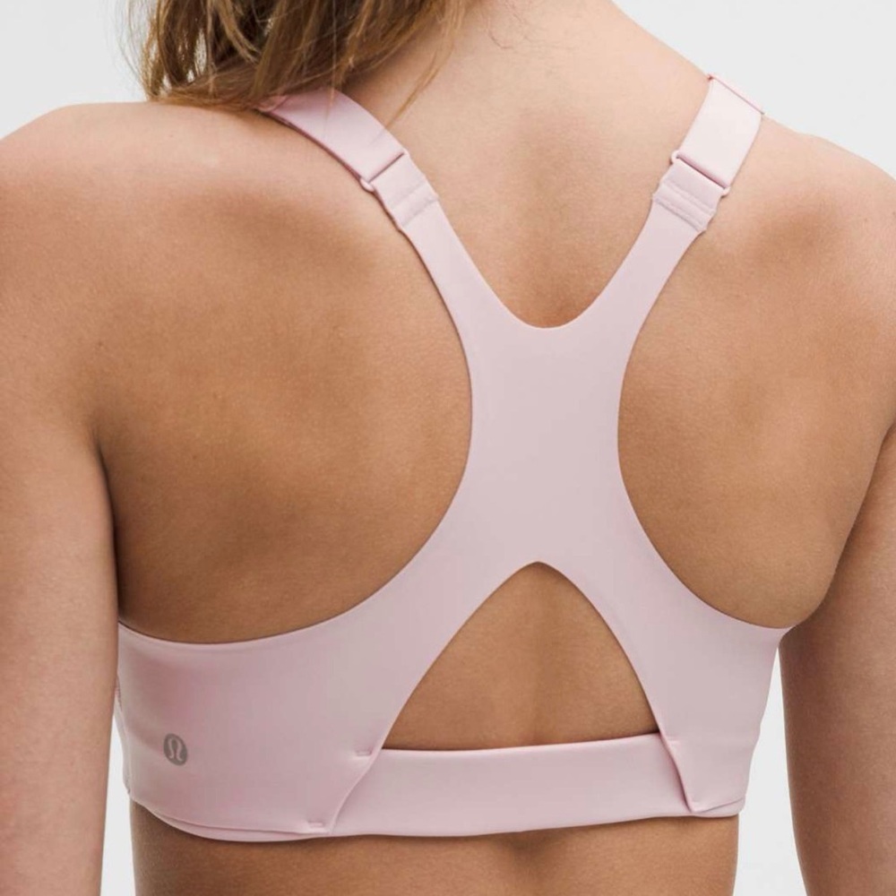 LULULEMON ULTRALU SQUARE NECK WORKOUT BRA B/C CUP - Size 8 - Pink Haze